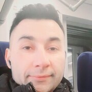  ,   Khan, 33 ,   ,   