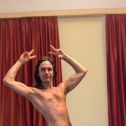  ,   VictorAvokdo, 31 ,   ,   , c 