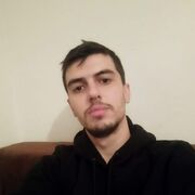  ,  Andrei, 25