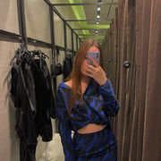  ,   Angelina, 27 ,   ,   