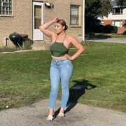  ,   Lily Moore, 32 ,   ,   , c 