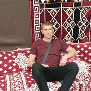  ,  Aleksey, 33
