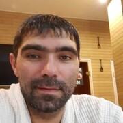  ,   Artur, 41 ,   ,   