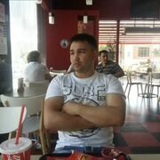  ,  Renat, 40