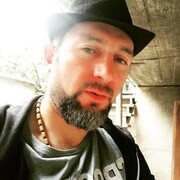  ,   Makedoneli, 32 ,   ,   