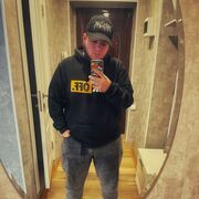  ,  Vladislav, 24