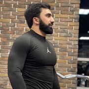  ,   Huseyn, 32 ,     , c 