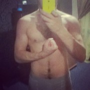  ,   Dezzyl, 32 ,   