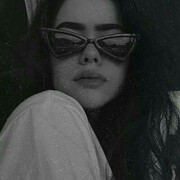  ,   Ariana, 21 ,   ,   