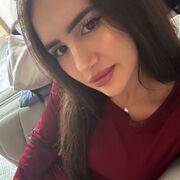  ,   Julia, 20 ,   ,   