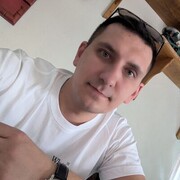  ,   Artur, 31 ,   