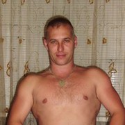  ,  Sanj, 43