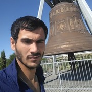  ,   Artur, 32 ,   