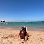  ,   Lulu, 42 ,   c 