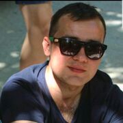  ,  Alex, 32