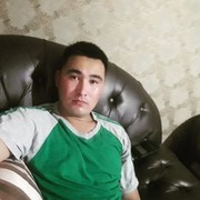  ,  Akan, 32