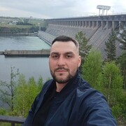  ,   Vlados, 32 ,   ,   