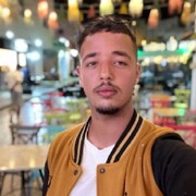  Abbots Langley,   Aziz, 25 ,     , c 