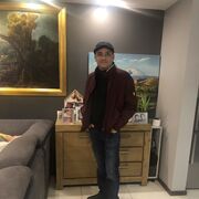  ,   Hovik, 54 ,   ,   