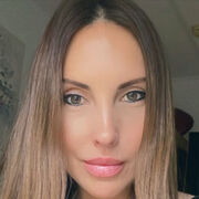  ,   Mila, 37 ,   c 