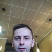  ,  Nik, 46