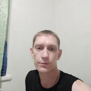  ,   Denis, 41 ,   c 