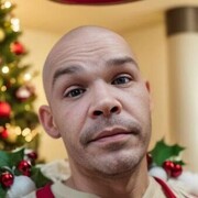  -,   Viktor, 40 ,   ,   , c , 