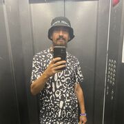  ,   ˸, 33 ,   , 
