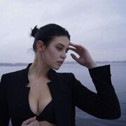  ,  Marina, 25