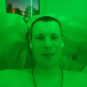  ,  Andrei, 27