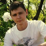  ,  Serhii, 33