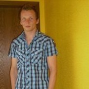 Bielefeld,   Rytis, 44 ,   ,   , c 