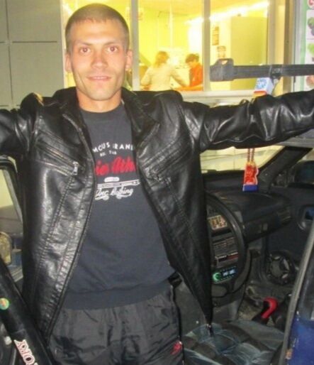  45496159  Aleksei, 38 ,    