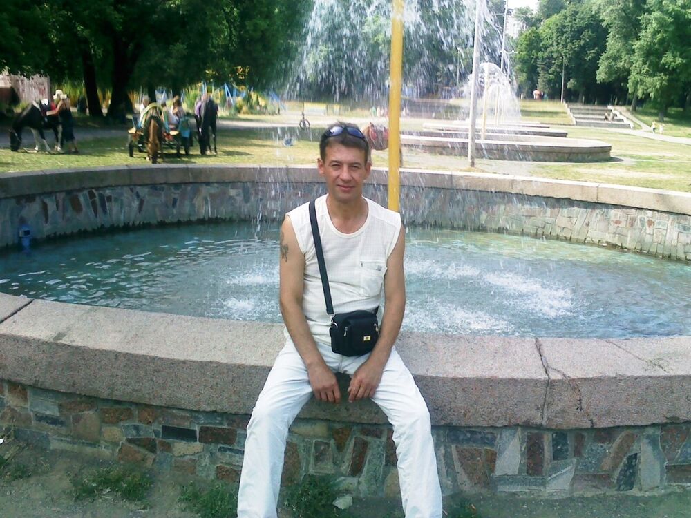  4491889  Sergei, 54 ,    