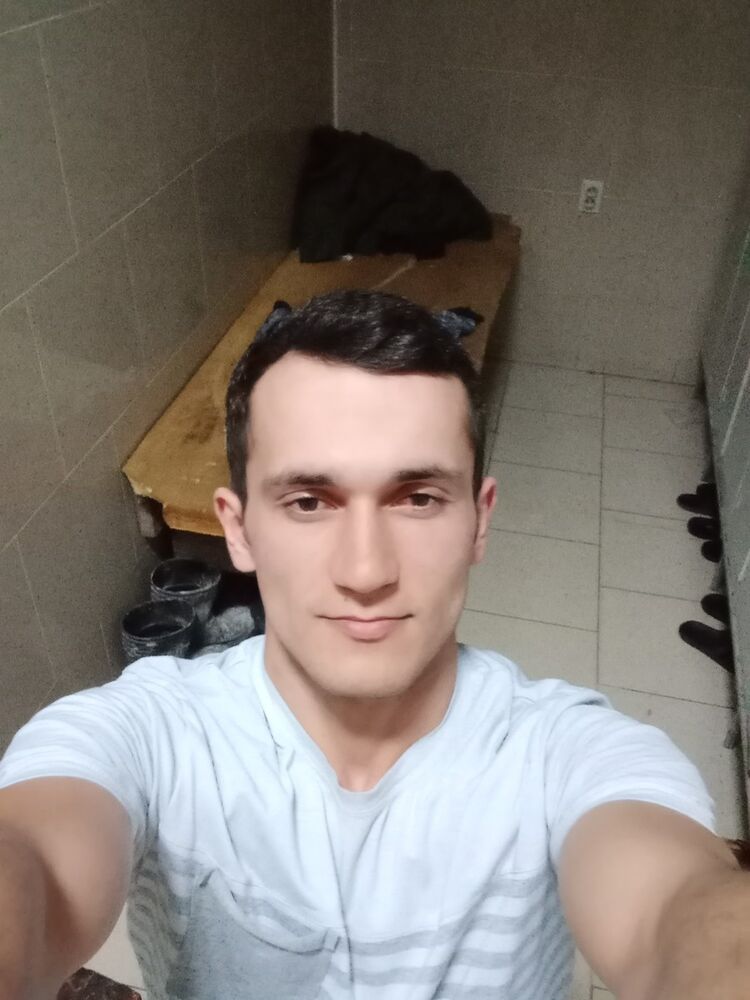  15619529  Alexandr, 37 ,    