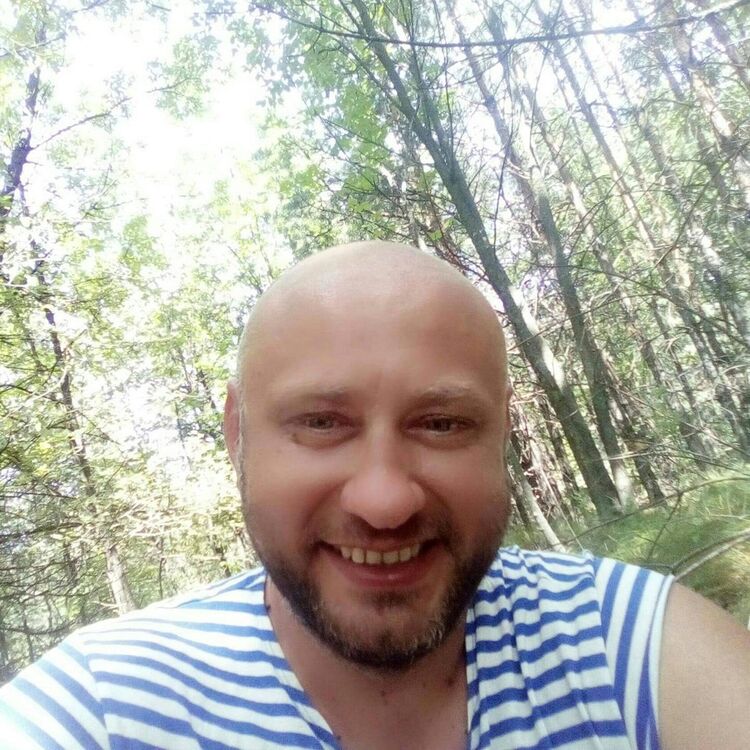  17288449  Yrko, 43 ,    