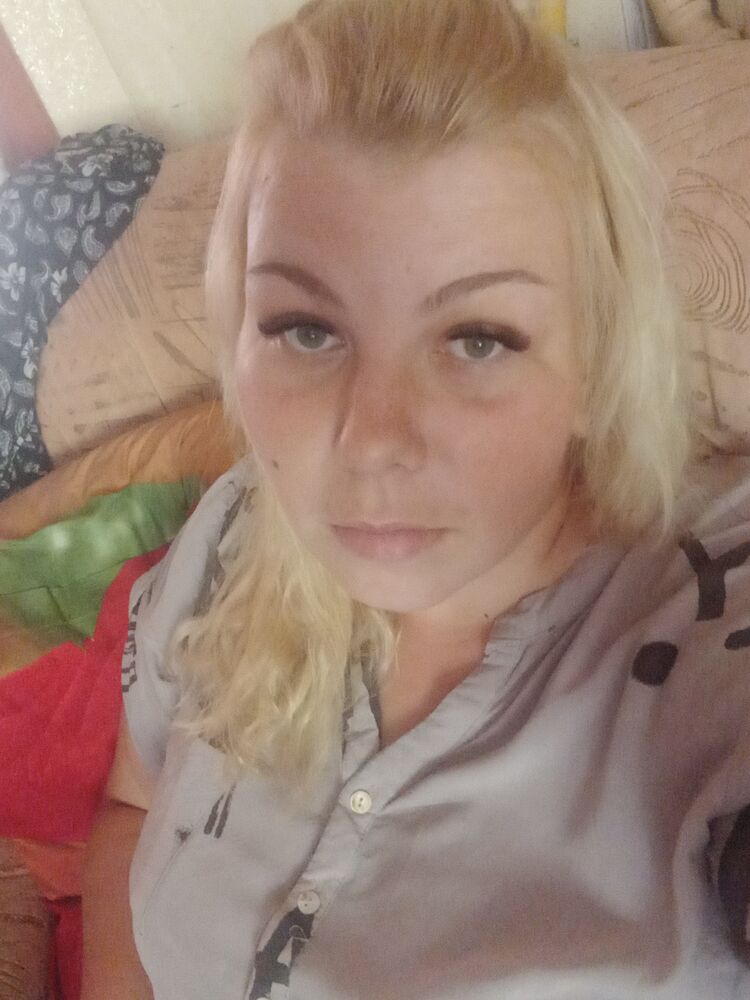 28573049  , 33 ,    