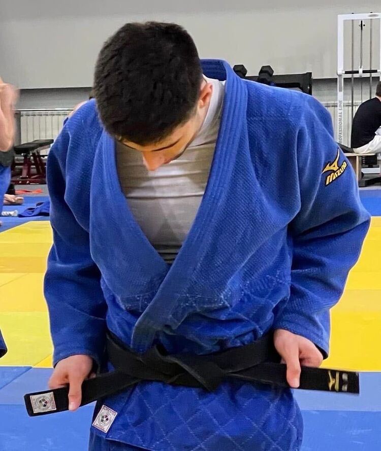  29361549  , 21 ,    -