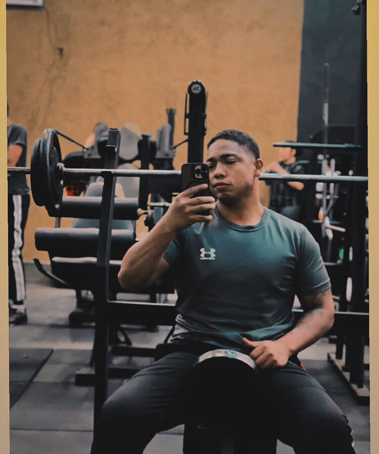  ,   Elivelton, 29 ,   ,   