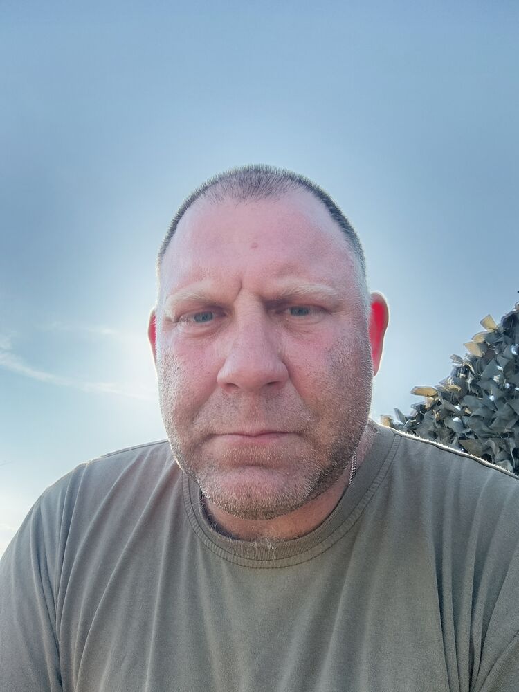  --,   , 42 ,   