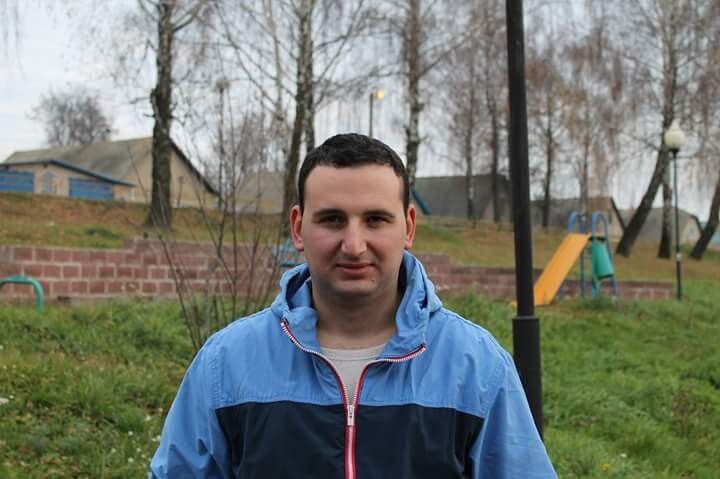  10317159  Andrei, 37 ,     