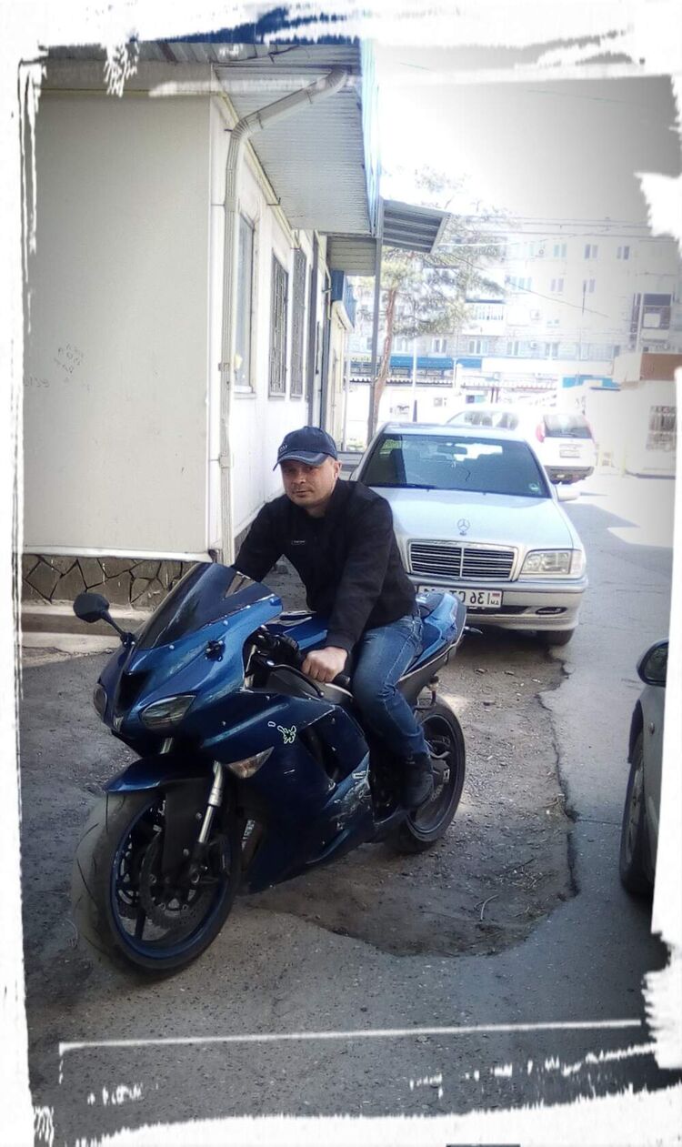  42009219  , 40 ,    