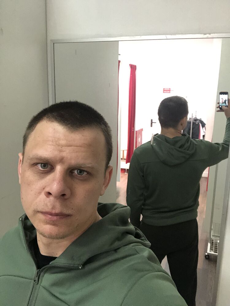  42921709  , 35 ,    