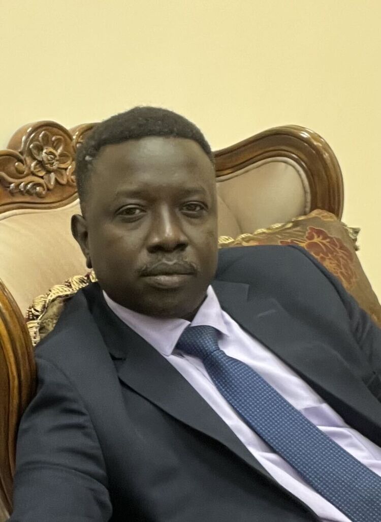  45335519  Fakhreldeen, 27 ,    