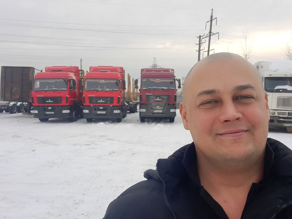  28905399  Pavel, 41 ,    