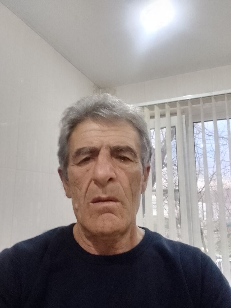  41268509  Slavik, 63 ,    