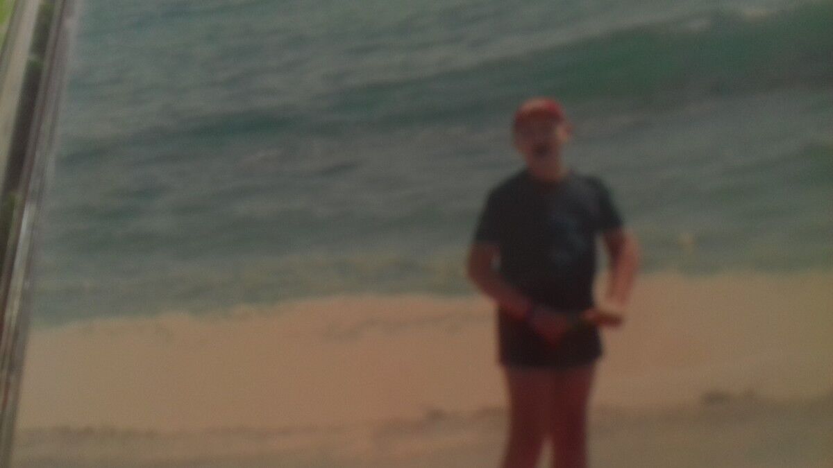  18548769  Mark, 28 ,    