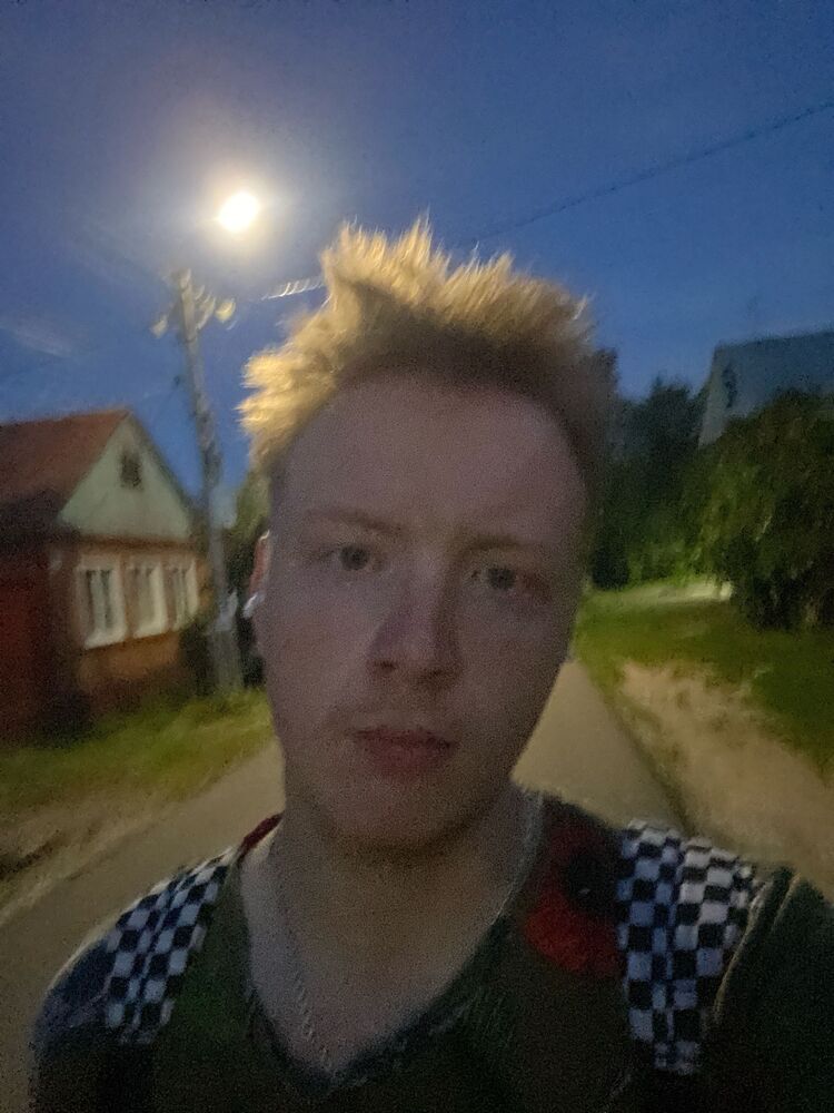  52883429  , 24 ,    