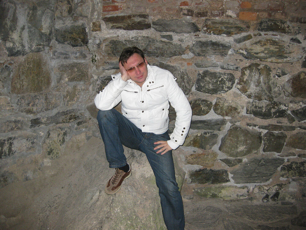  4539329  Roman, 53 ,    