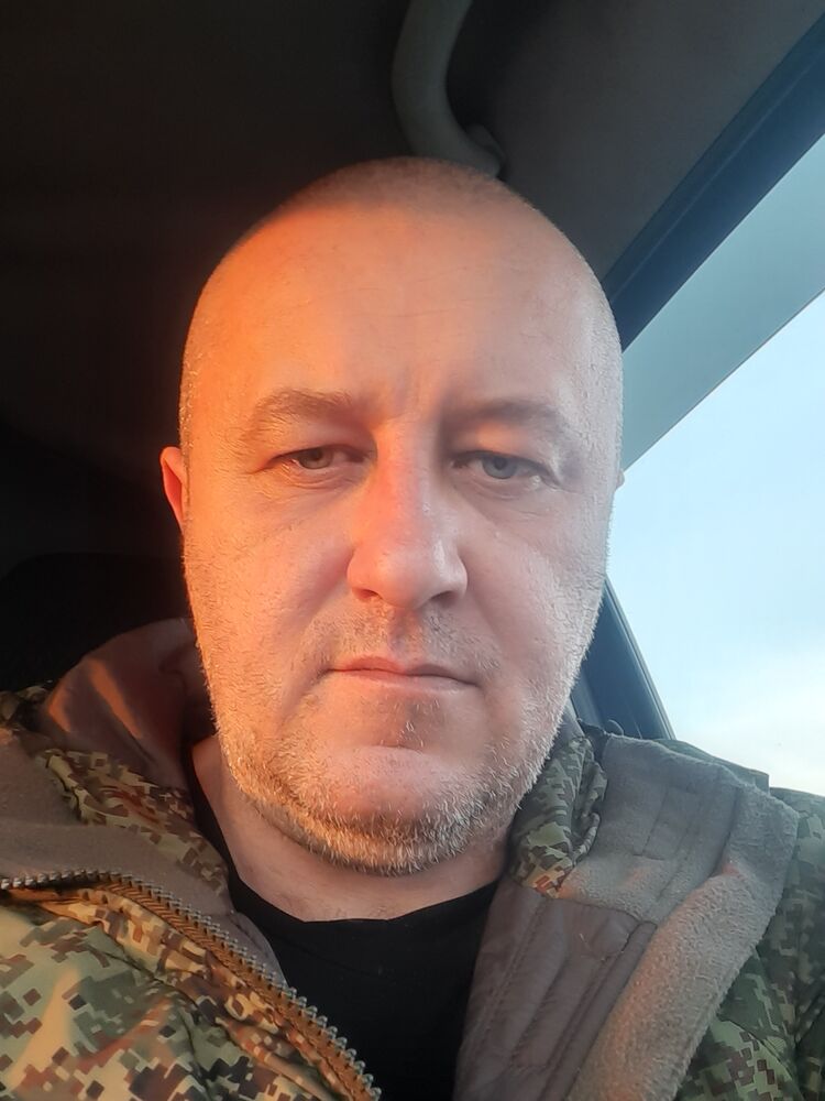  --,   , 44 ,     , c 